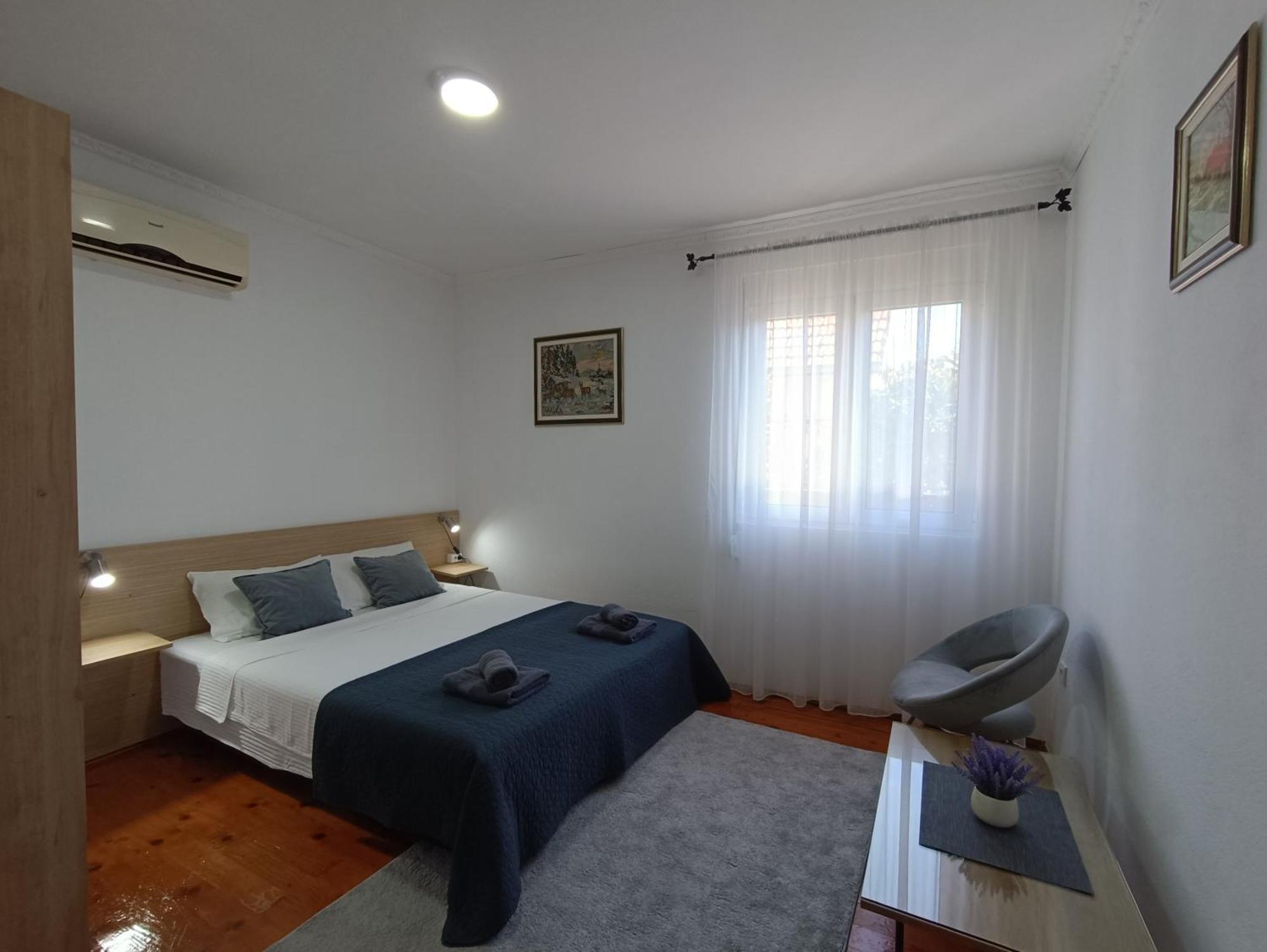 Entire House Floor - 2-Bedroom Cozy & Peaceful Apartment Podgorica Eksteriør bilde